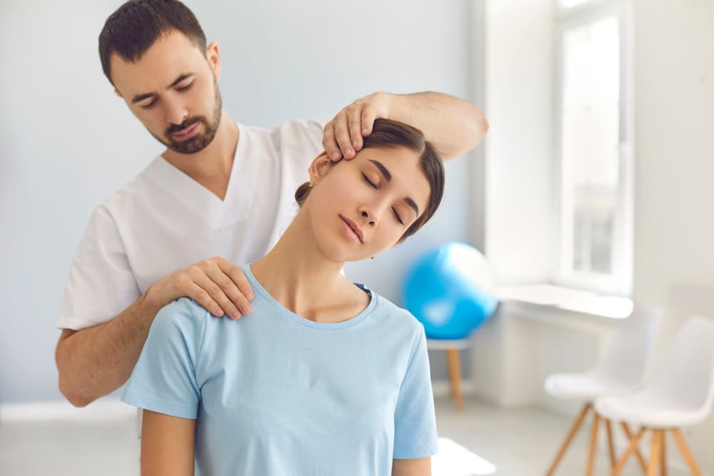How Do You Manage Neck Pain From A Whiplash Injury?