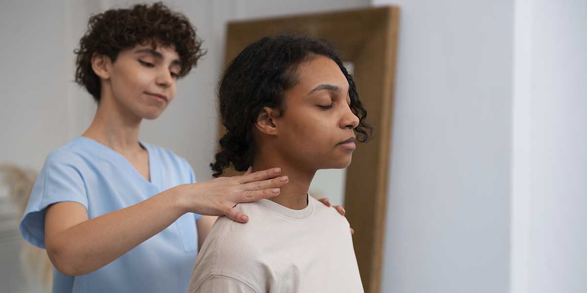 chiropractor help my frozen shoulder