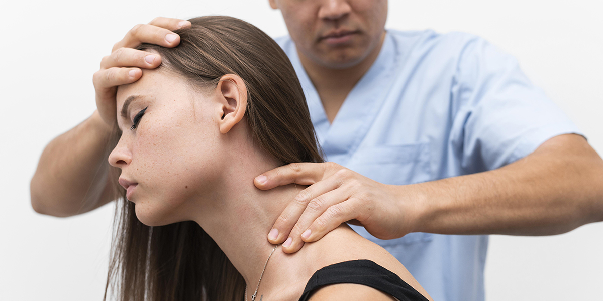 A neck pain specialist providing non-invasive spinal correction and rehabilitation for cervical discomfort.